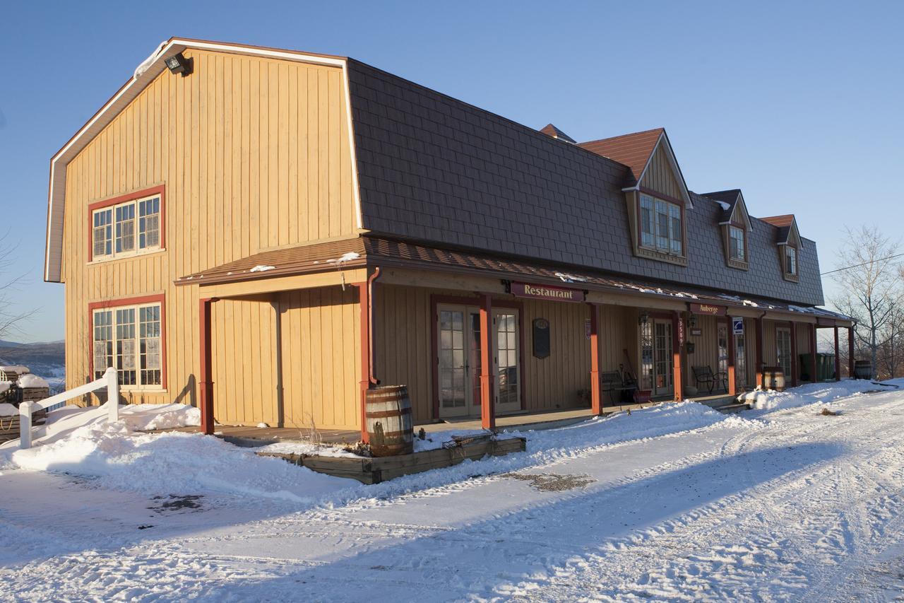 Auberge Au Poste De Traite Sainte-Famille Exterior foto